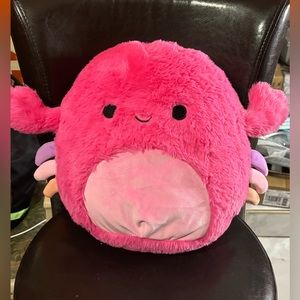 NWT CYRA THE CRAB SQUISHMALLOW